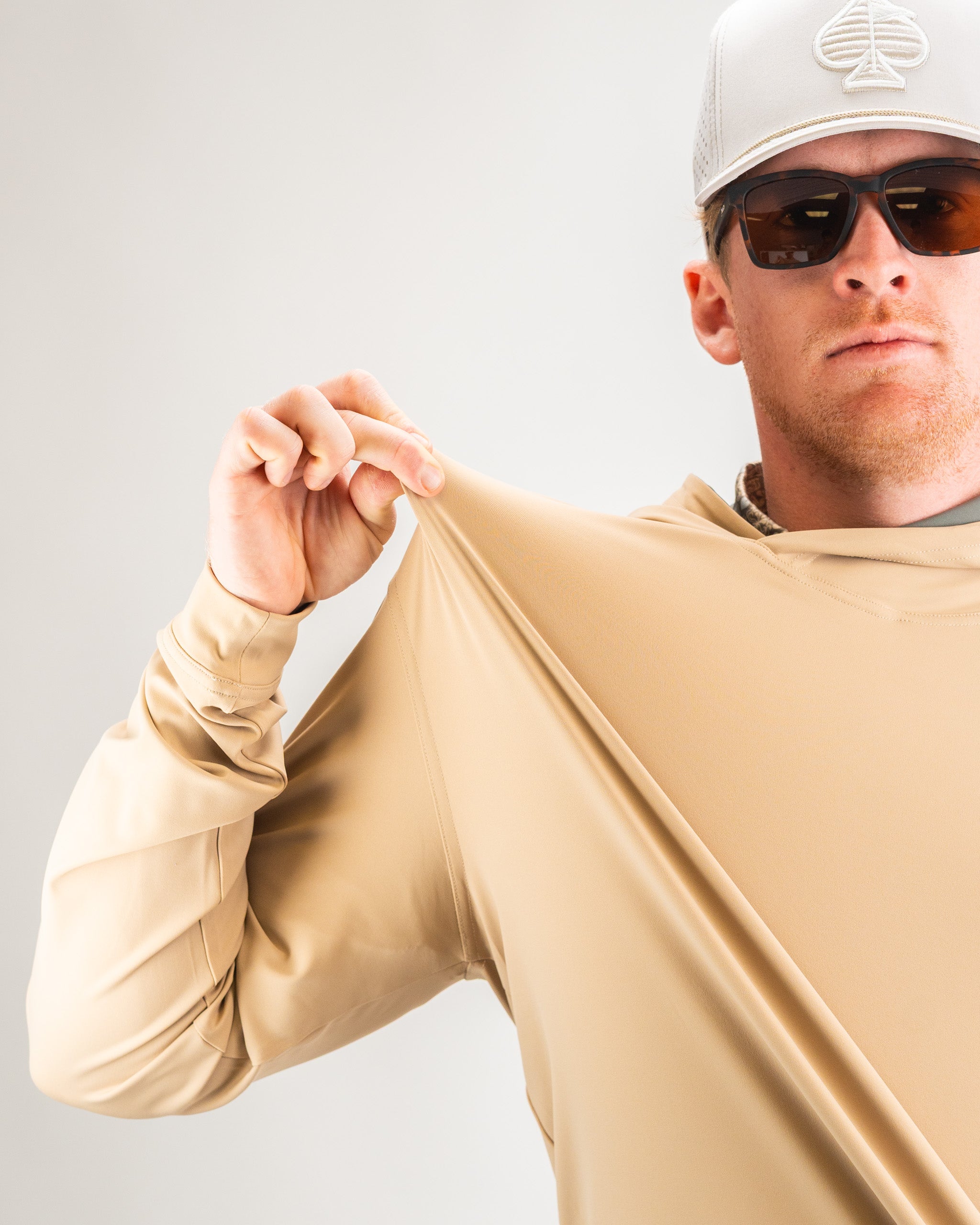 Performance Golf Hoodie - Big Blind Sand