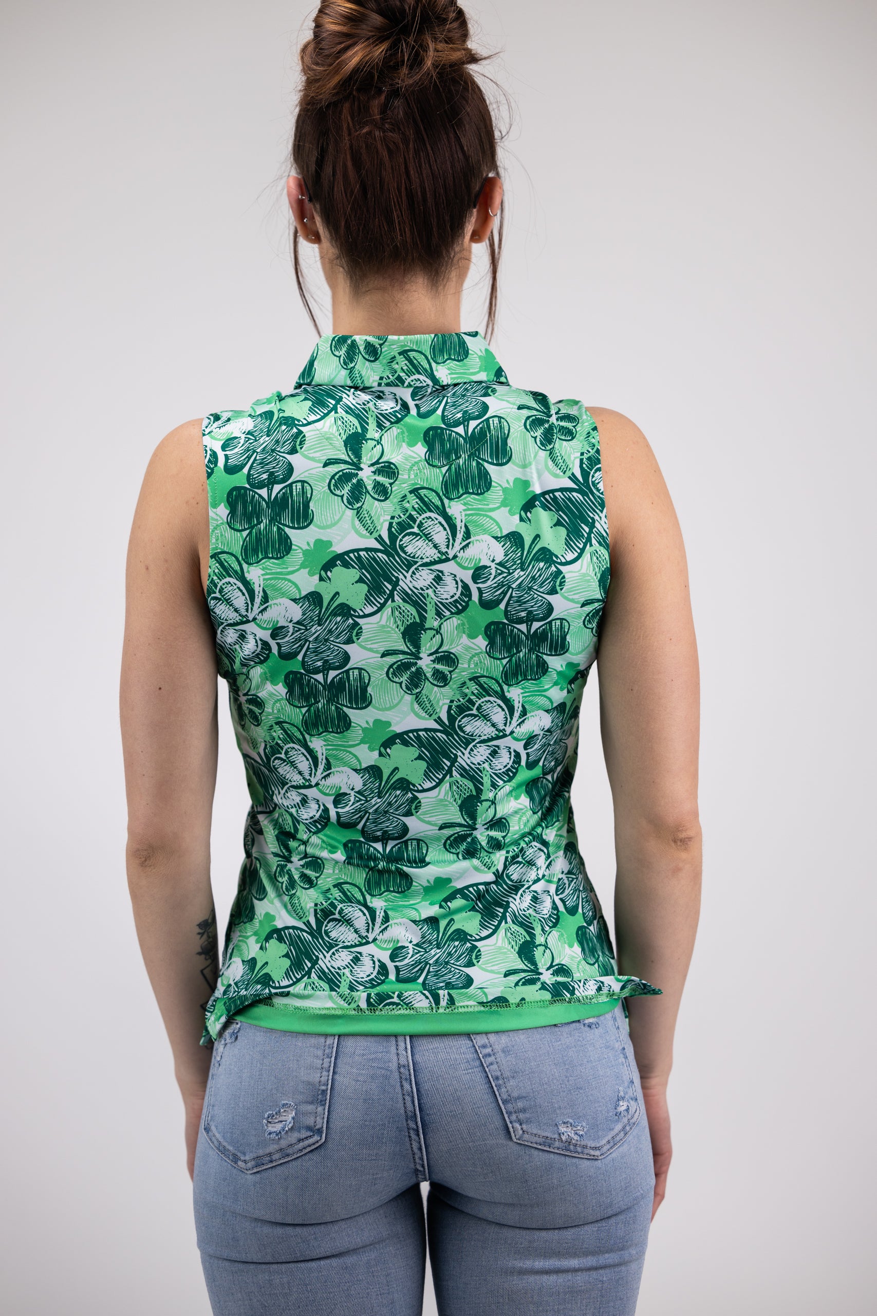 Women's Shamrock Sketch Light